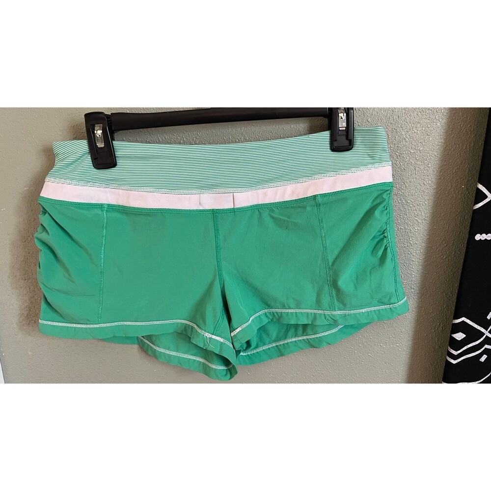 Lululemon Green Yoga Exercise Shorts Size 6